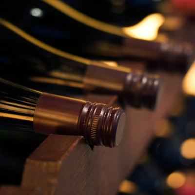How to choose a customized home wine cellar